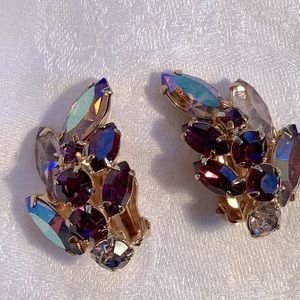 LA ROCO 1950’s Signed AB Purple Rhinestone Clipons